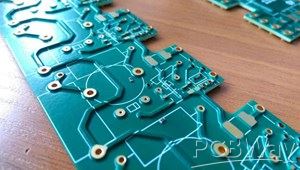 sourcing map PCB Cuivre Revêtement Plaque Stratifié 70mm x 50mm x 1mm FR4  Verre Fibre Double Face pour Circuit Projets Paquet 5